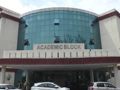 मेडिकल कॉलेज में नहीं थम रहा रैगिंग का मामला, शराब पीकर हॉस्टल में घुसे सीनियर्स, स्टूडेंट्स को मुर्गा बनाकर पीटा!