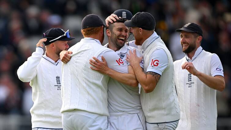 The Ashes: Jonny Bairstow's blistering batting, Mark Wood's bowling have England in driving seat vs Australia in 4th Test The Ashes 2023: বেয়ারস্টোর বিধ্বংসী ইনিংস, মার্ক উডের আগুন বোলিংয়ে চতুর্থ অ্যাশেজ টেস্টে কোণঠাসা অস্ট্রেলিয়া