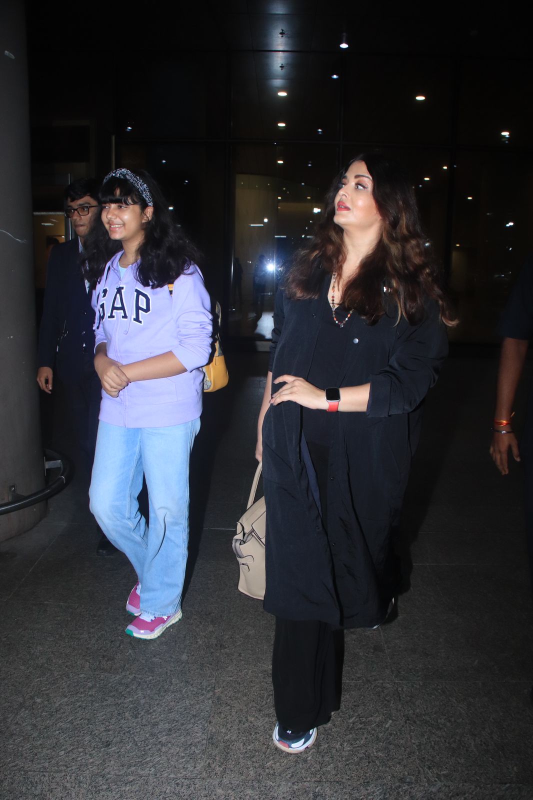 Aishwarya Rai Bachchan Trolled For Her Latest Airport Look; See Pics