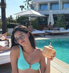 Ananya Pandey: ’தங்க தாமரை மகளே வா அருகே..’ லைகர் பட நாயகி அனன்யா பாண்டேவின் ஐபிசா ட்ரிப் புகைப்படங்கள்!