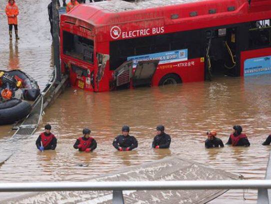 due-to-heavy-rains-in-south-korea-47-people-have-died-so-far-3-others-missing-alert-issued South Korea: ਦੱਖਣ ਕੋਰੀਆ ‘ਚ ਮੀਂਹ ਦਾ ਕਹਿਰ, 47 ਲੋਕਾਂ ਦੀ ਮੌਤ, 3 ਲਾਪਤਾ, ਅਲਰਟ ਜਾਰੀ