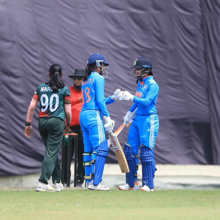 indw vs banw india women and bangladesh will share odi trophy 3rd match tied dhaka थरारक...! भारत आणि बांगलादेश यांच्यातील निर्णायक सामना बरोबरीत, स्मृतीचं प्रयत्न अपुरे