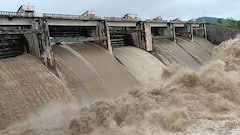 Kadem Project Gates Issue : ఆందోళనకరంగా కడెం ప్రాజెక్టు పరిస్థితి | ABP Desam