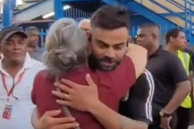 Virat Video Viral: West Indies Cricketer Joshua Da Silva's Mother Kiss Virat Kohli after innings stumps in second test VIDEO: કોહલીને જોતા જ રડી પડી વેસ્ટ ઇન્ડિઝ ક્રિકેટરની માં, વિરાટે તરત જ લગાવી દીધી ગળે, જુઓ વીડિયો