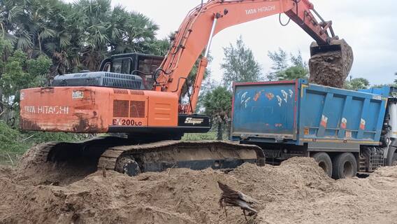 Konaseema Sand Mafia : ప్రమాదం అంచున ఓడలరేవు, కొమరగిరి పట్నం | ABP Desam