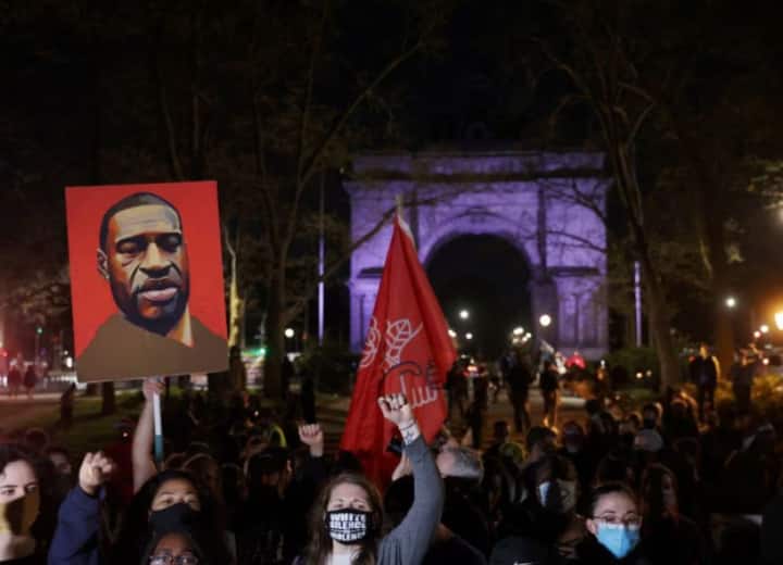 New York to pay Black Lives Matter protesters $13 million in historic class action George Floyd Protest: जॉर्ज फ्लॉयड हत्या मामले में प्रदर्शनकारियों को मिलेंगे 14 मिलियन डॉलर, जानें क्या है वजह