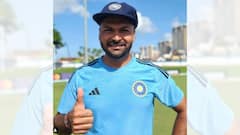 মায়ের ফোনে আবেগপ্রবণ মুকেশ, টেস্ট অভিষেক নিয়ে কী বললেন?