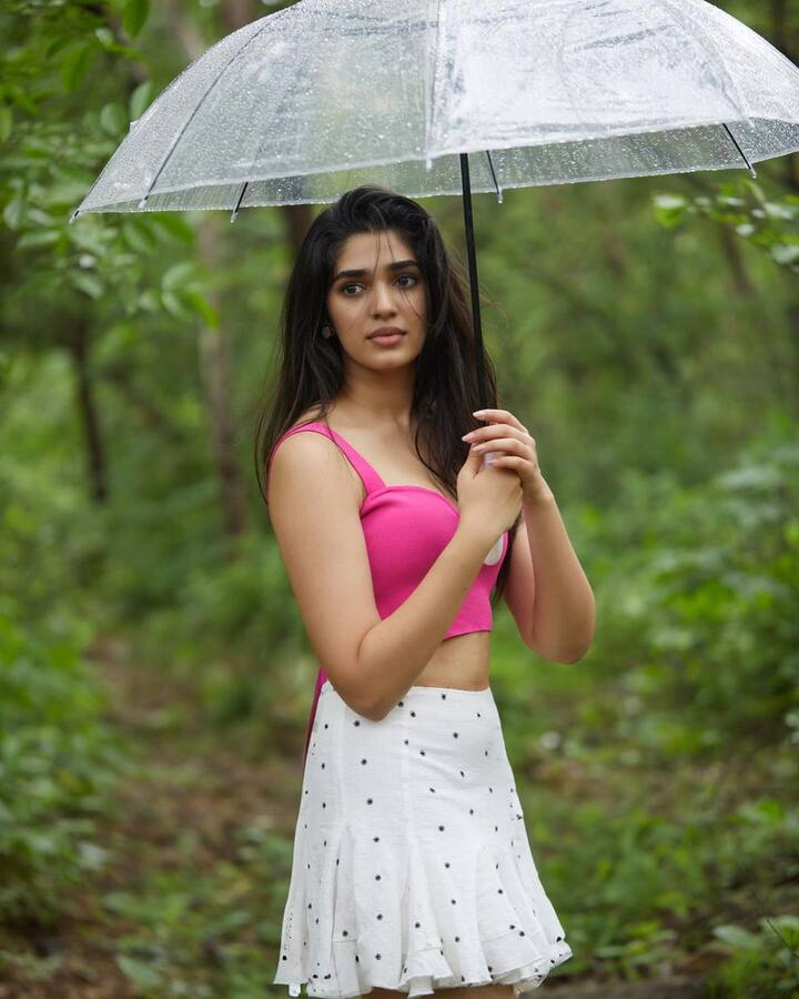 హాలీవుడ్ సినిమా ‘బార్బీ’ శుక్రవారం విడుదల అయింది. దాని హ్యాష్‌ట్యాగ్ కూడా క్యాప్షన్‌లో పెట్టారు.