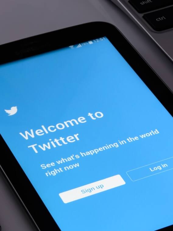 Twitter पर सबसे ज्यादा फॉलो किए जाने वाले 10 अकाउंट, पीएम मोदी किस नंबर पर?