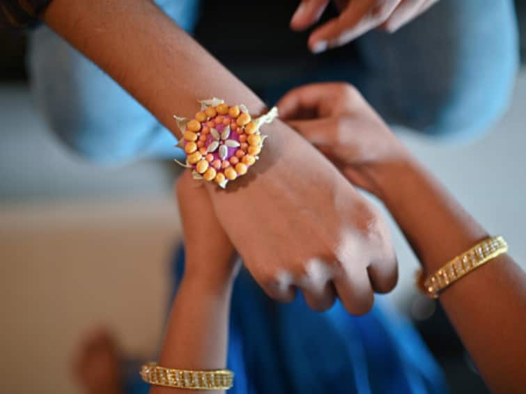 Raksha Bandhan 2023: Date, Timing And All That You Need To Know Raksha Bandhan 2023: Date, Timing And All That You Need To Know