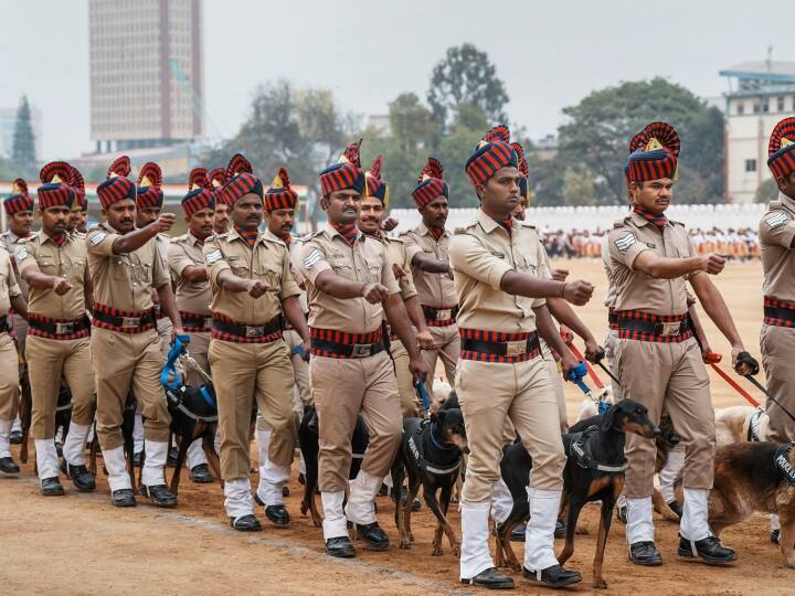 Karnataka Government ordered judicial enquiry case into illegal direct recruitment of 545 PSI अधर में पड़ा 545 पुलिस सब-इंस्पेक्टर का भविष्य, सिद्धारमैया सरकार ने दिए भर्तियों की न्यायिक जांच के आदेश