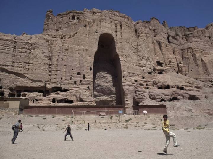 Afghanistan Taliban Want to make money from Buddha of Bamiyan by taking visitor for cash Afghanistan Buddha: तालिबानियों ने जिस बामियान के बुद्धों को किया था नष्ट, आज उसी से पैसे कमाना चाहता है, जानें कैसे?