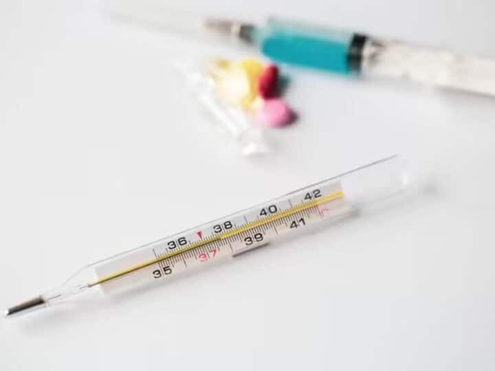 क्या होता है फीवर प्रोफाइल टेस्ट? जानिए कब पड़ सकती है आपको इसकी जरूरत What is fever profile test Know when you may need it क्या होता है फीवर प्रोफाइल टेस्ट? जानिए कब पड़ सकती है आपको इसकी जरूरत