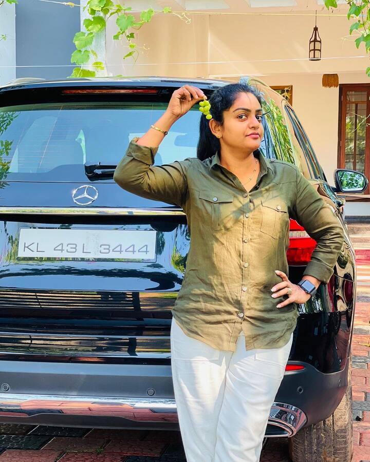 కార్తీకదీపం తర్వాత మళ్లీ ఏ సీరియల్ లోనూ కనిపించలేదు ప్రేమీ. దీంతో మళ్లీ ఎప్పుడొస్తావ్ వంటలక్క అని అడుగుతున్నారు తెలుగు బుల్లితెర ప్రేక్షకులు