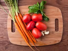 Tomato Soup Recipe: குளு குளு மாலை வேளையில் சுட சுட தக்காளி சூப்..ரெசிபி இதோ..!