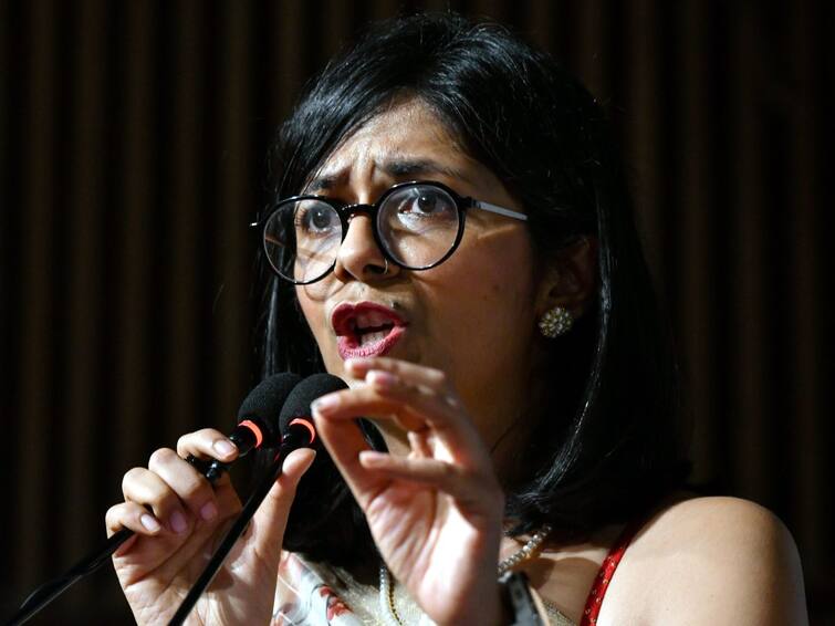 DCW Chief Says Manipur Govt Asked Her To Postpone Visit To State To Meet Sexual Assault Survivors DCW Chief Flies To Manipur Despite State's Advise To Postpone Visit, Seeks Time To Meet CM N Biren Singh