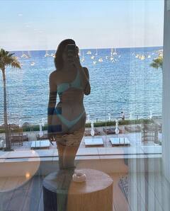 Ananya Panday: બિકીનીમાં અનન્યા પાંડેએ વર્તાવ્યો કહેર, સ્પેન વેકેશનની તસવીરો થઈ વાયરલ