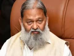 रिटायर्ड फौजी की शिकायत पर गृह मंत्री विज का सख्त एक्शन, DSP को किया निलंबित, जानिए पूरा मामला