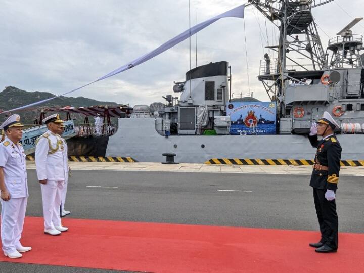 India Gifted INS Kirpan to Vietnam as China send warship know about power of this चीन लगातार वॉरशिप भेजकर कर रहा था घुसपैठ, भारत ने मुंहतोड़ जवाब देने के लिए वियतनाम को दिया INS कृपाण, जानें इसकी अचूक ताकत