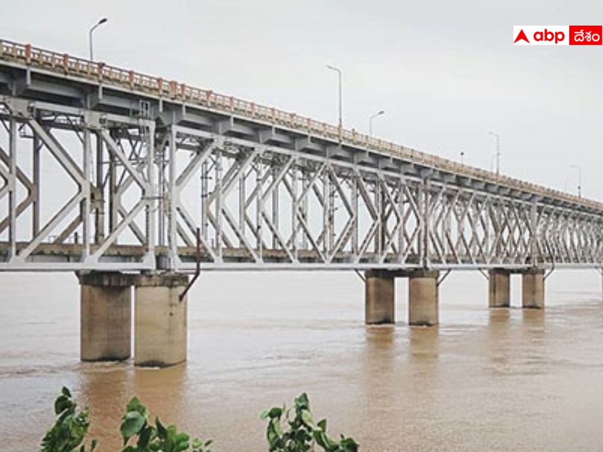 Godavari Bridge: రాజమండ్రి రోడ్ కం రైల్ బ్రిడ్జిపై ఆ వాహనాలు నిషేధం - కలెక్టర్ ఉత్తర్వులు జారీ