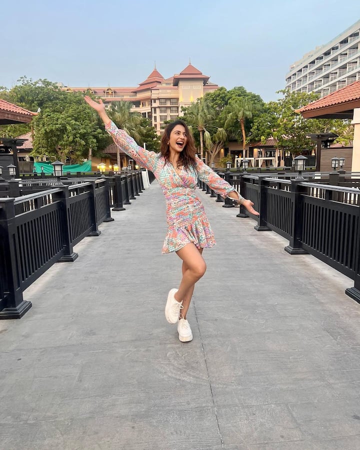 రకుల్ కొత్త ఫోటోలు (Image Courtesy : rakulpreet / Instagram)