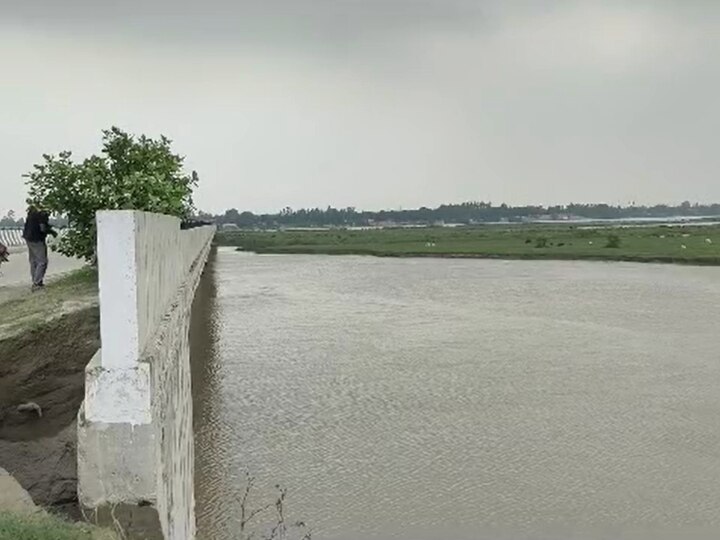 UP Flood: बाढ़ की विभीषिका से बचाव के लिए बनी कार्य योजना, अयोध्या में दैवीय आपदा प्रबंधन जांच समिति की बैठक