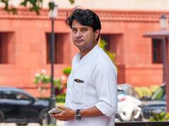 'फिर मेरे पिता और मुझे पार्टी में क्यों शामिल किया', गद्दार कहे जाने पर सिंधिया का कांग्रेस से सवाल