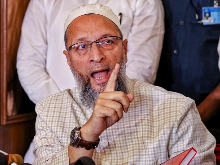 asaduddin owaisi reacts solidary of muslim rahul gandhi mamata akhilesh mayawati  राहुल गांधी, ममता बनर्जी, अखिलेश और मायावती में अल्पसंख्यकों का हमदर्द कौन? ओवैसी ने दिया ये जवाब