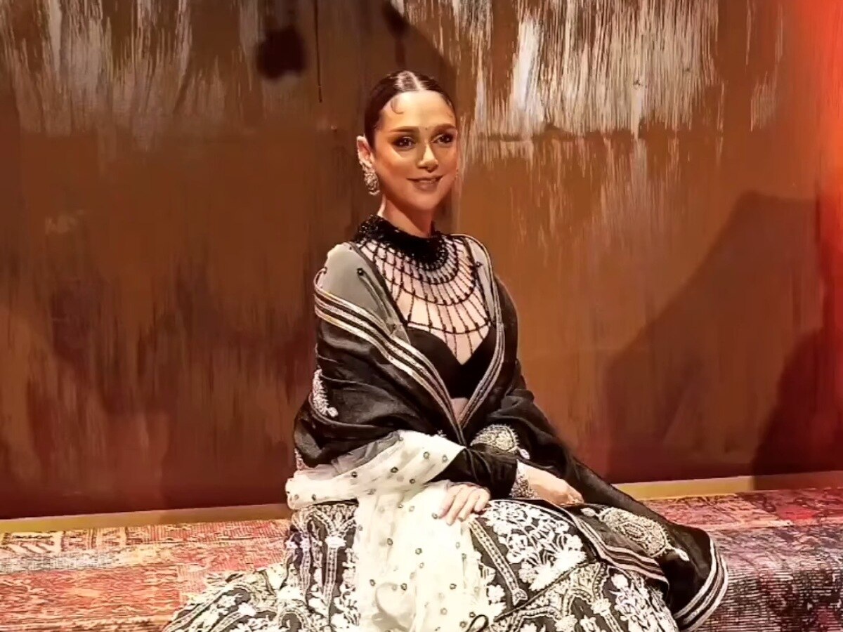 Cannes 2022: Aditi Rao Hydari Dons A 'Bindi' Along With Laced Black Gown  From Sabyasachi's Couture