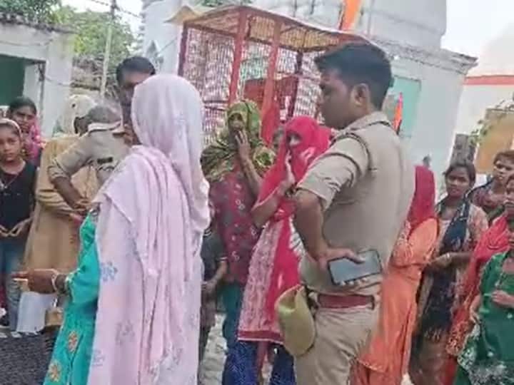 Baghpat Muslim woman performed puja in Shiva Mandir Devotees protest ANN Baghpat News: मंदिर में मुस्लिम महिला के घुसने पर हंगामा, श्रद्धालुओं ने की शिवलिंग के शुद्धिकरण की मांग
