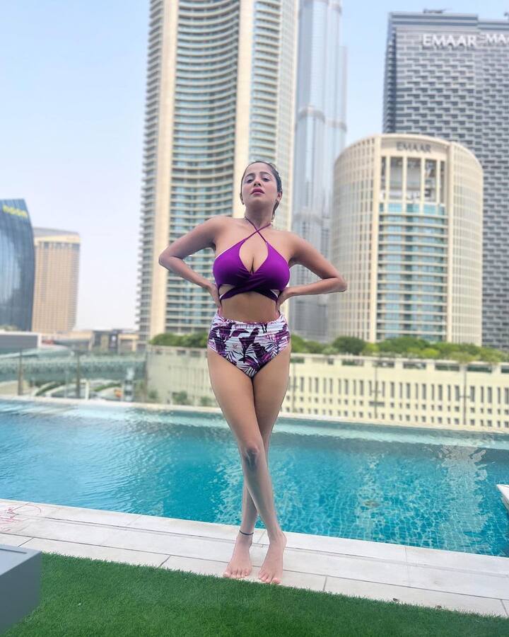 હોટ અંદાજમાં કેટ શર્મા ખૂબ જ બોલ્ડ લાગી રહી છે. ચાહકો પણ તેના લૂકને લાઈક કરી રહ્યા છે.