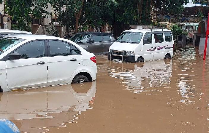 Floods rage in 19 districts, then the government has not yet declared Punjab as a flood-affected state Punjab News: ਹੜ੍ਹਾਂ ਦਾ 19 ਜ਼ਿਲ੍ਹਿਆਂ 'ਚ ਕਹਿਰ, ਫਿਰ ਸਰਕਾਰ ਨੇ ਅਜੇ ਤੱਕ ਪੰਜਾਬ ਨੂੰ ਹੜ੍ਹ ਪ੍ਰਭਾਵਿਤ ਸੂਬਾ ਨਹੀਂ ਐਲਾਨਿਆ