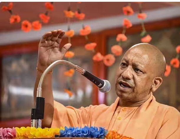 ਇਸ ਤੋਂ ਇਲਾਵਾ ਸੀ-ਵੋਟਰ ਨੇ ਜੂਨ ਮਹੀਨੇ 'ਚ ਏਬੀਪੀ ਨਿਊਜ਼ ਲਈ ਵੀ ਅਜਿਹਾ ਹੀ ਸਰਵੇ ਕੀਤਾ ਸੀ। ਫਿਰ ਜਨਤਾ ਵੱਲੋਂ ਉੱਤਰ ਪ੍ਰਦੇਸ਼ ਦੇ ਮੁੱਖ ਮੰਤਰੀ ਯੋਗੀ ਆਦਿਤਿਆਨਾਥ ਨੂੰ ਪ੍ਰਧਾਨ ਮੰਤਰੀ ਅਹੁਦੇ ਲਈ ਚੁਣਨ ਬਾਰੇ ਵੀ ਸਵਾਲ ਕੀਤੇ ਗਏ ਸਨ।