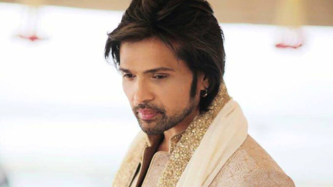 Himesh Reshammiya: Today is Himesh Reshammiyas Birthday, know some unknown facts about this singer actor Himesh Reshammiya: কাজের সুযোগ দিয়েছিলেন সলমন খান, ২২ বছরের সম্পর্ক ভেঙে ফের বিয়ে করেছিলেন হিমেশ!