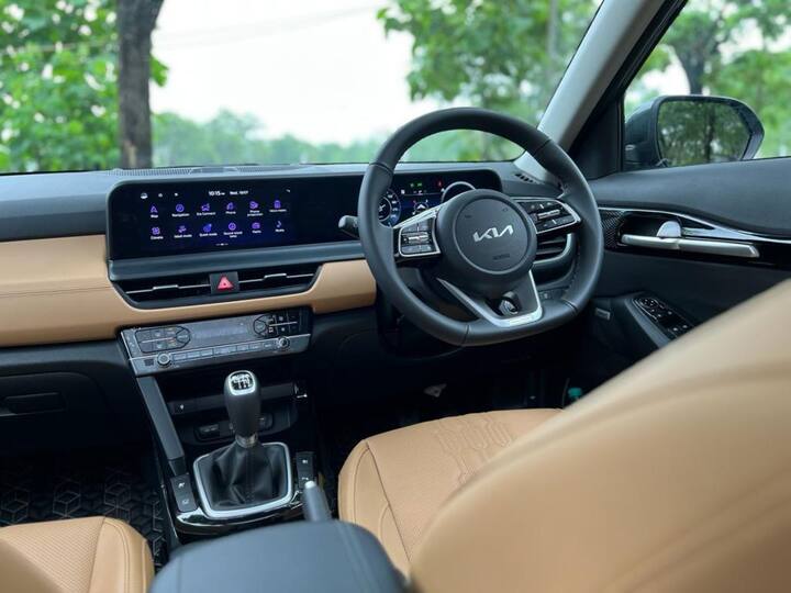 Inside, you also get a new dashboard with a twin screen layout including a new digital instrument cluster plus a new infotainment system. The digital dials are simple and easy to read while the touchscreen is also crisp in its operation with a slick touch response. This is the HTX+ hence, you miss out on a 360 degree camera or ADAS or a powered handbrake but you do get dual zone climate control which is first in its segment plus connected car tech, air purifier, wireless charging, excellent Bose audio, powered driver's seat and more. However, plenty of prospective buyers were waiting for the panoramic sunroof and that has been given here too with a thick sunroof blind we might add. Quality is excellent and there are soft touch bits too. The HTX+ variant as seen here comes with tan leatherette which looks more premium than the all black GT ones. (Image Credit: Somnath Chatterjee)