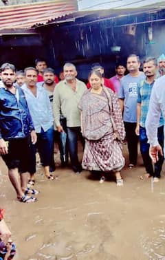 વરસાદથી અસરગ્રસ્ત વિસ્તારમાં પહોંચ્યા મંત્રી ભાનુબેન બાબરીયા
