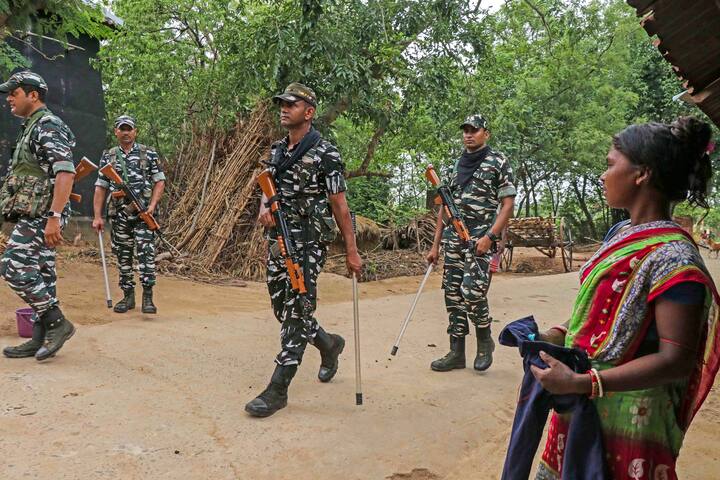গতকাল জেলাশাসকদের নিয়ে বৈঠক করলেন রাজ্য়ের মুখ্য নির্বাচনী আধিকারিক।