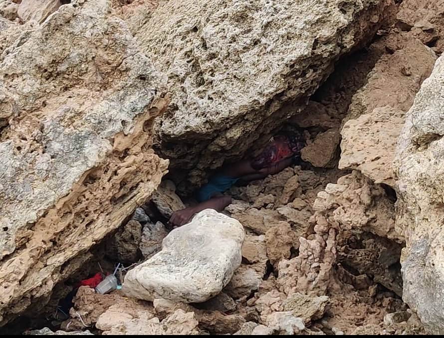 Heavy Rain: દ્વારકામાં અતિભારે વરસાદે સર્જી તારાજી, દીવાદાંડી નજીક ભેખડ પડતાં દુર્ઘટના, એકનું મોત due to heavy rains landslide in Dwarka, one man died Heavy Rain: દ્વારકામાં અતિભારે વરસાદે સર્જી તારાજી, દીવાદાંડી નજીક ભેખડ પડતાં દુર્ઘટના, એકનું મોત