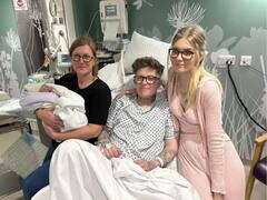 Viral News: ਪਿਤਾ ਨੇ ਦਿੱਤਾ ਬੱਚੇ ਨੂੰ ਜਨਮ, 9 ਮਹੀਨੇ ਕੁੱਖ 'ਚ ਪਾਲਿਆ ! ਇਸ ਤਰ੍ਹਾਂ ਵਾਪਰੀ ਹੈਰਾਨ ਕਰਨ ਵਾਲੀ ਘਟਨਾ