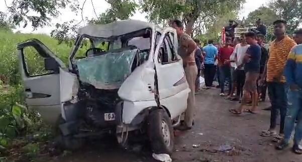 Bardoli eeco car Accident 2 student died  Surat Accident: વિદ્યાર્થીઓને લઈ જતી ઇકો કાર રોડ નીચે ઉતરી ઝાડ સાથે અથડાઈ, 2 વિદ્યાર્થીઓના કમકમાટીભર્યા મોત