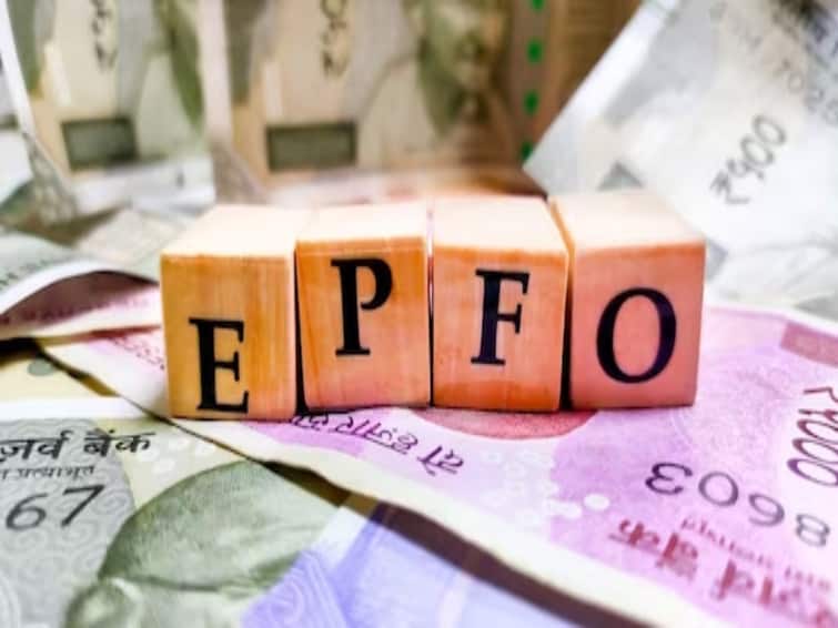 Central Govt approves 8.15 percent interest rate on Employees Provident Fund EPFO Interest: ஹேப்பி நியூஸ் தொழிலாளர்களே! EPFO வட்டி விகிதம் உயர்வு...மத்திய அரசு ஒப்புதல்!