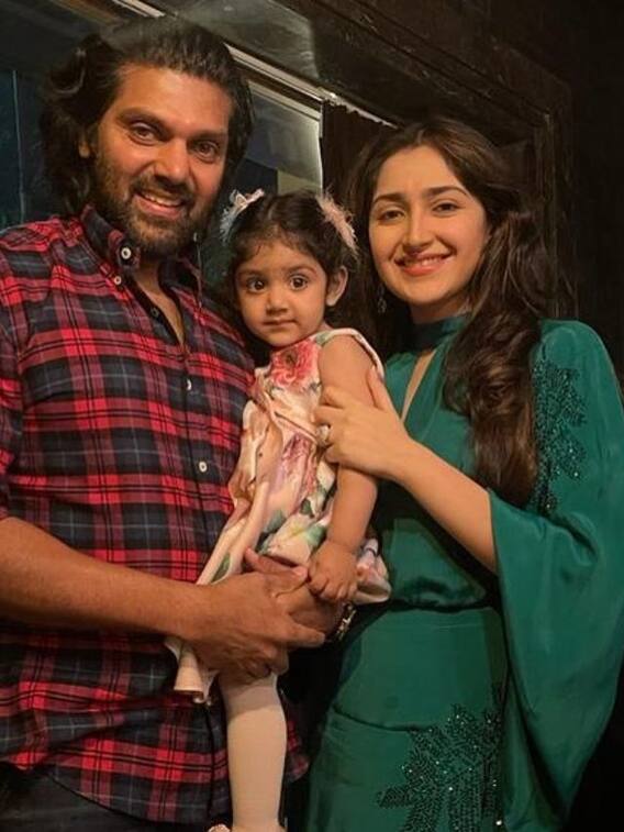 மகளின் 2 ஆவது பிறந்தநாளை கொண்டாடிய ஆர்யா-சாயிஷா தம்பதி!