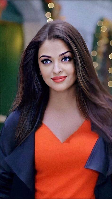 Aishwarya Delivery: ਬਾਲੀਵੁੱਡ ਦੀ ਸਭ ਤੋਂ ਖੂਬਸੂਰਤ ਅਭਿਨੇਤਰੀਆਂ 'ਚੋਂ ਇਕ ਐਸ਼ਵਰਿਆ ਰਾਏ ਬੱਚਨ ਨੂੰ ਪਹਿਲੀ ਵਾਰ ਮਾਂ ਬਣਨ ਲਈ ਕਾਫੀ ਤਕਲੀਫ ਝੱਲਣੀ ਪਈ ਸੀ। ਉਸ ਦੇ ਸਹੁਰੇ ਅਮਿਤਾਭ ਬੱਚਨ ਵੀ ਐਸ਼ਵਰਿਆ ਰਾਏ ਬੱਚਨ ਦੀ ਕਾਫੀ ਤਾਰੀਫ ਕਰਦੇ ਹਨ।