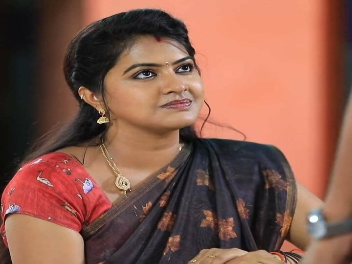 Rachitha Mahalakshmi: 'இதுவும் கடந்து போகும்'.... கண்கள் குளமாக வலியுடன் ரச்சிதா போஸ்ட்... பதறி அடித்து ஆறுதல் கூறும் ரசிகர்கள்  