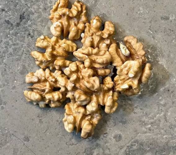 ब्रेस्ट मिल्क बढ़ाने के लिए खाने में शामिल करें ये चीजें... फायदा होगा