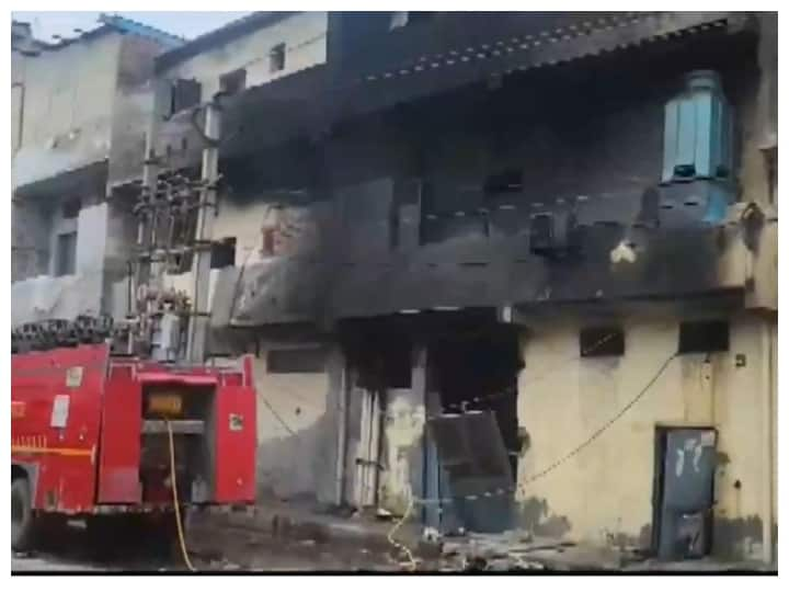 Fierce fire broke out in Delhi's Samaypur Badli, news of four people injured Delhi Fire: दिल्ली के समयपुर बादली में लगी भीषण आग, चार लोग हुए घायल