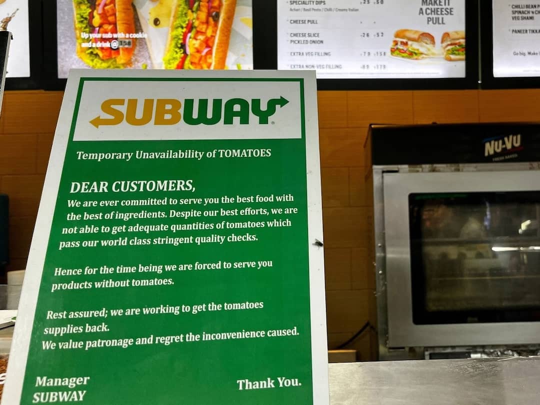 Tomato Price Hike Subway India outlets drop tomatoes from menu blame quality amid price hike Tomato Price Hike: టమాటా ధరల ఎఫెక్ట్ - మెక్‌డొనాల్డ్ బాటలో సబ్‌వే