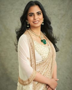 450 करोड़ का बंगला और 90 करोड़ का लहंगाा, मुकेश अंबानी की लाड़ली बेटी Isha Ambani  के पास हैं तमाम बेशकीमती चीजें