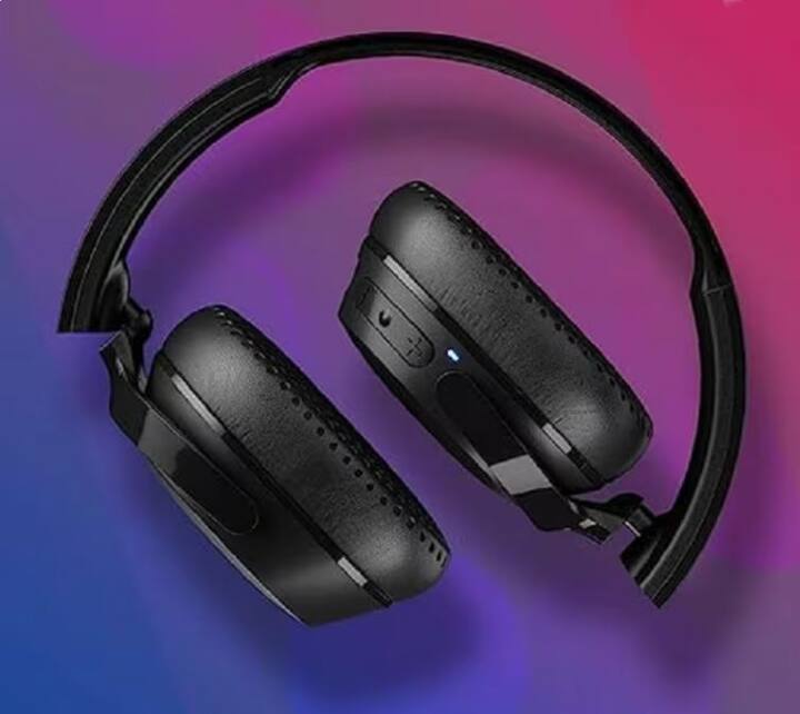 Skullcandy Riff Wireless 2: ਇਹ ਹੈੱਡਫੋਨ ਬਹੁਤ ਸ਼ਕਤੀਸ਼ਾਲੀ ਅਤੇ ਸ਼ਾਨਦਾਰ ਆਵਾਜ਼ ਗੁਣਵੱਤਾ ਦਾ ਅਨੁਭਵ ਵੀ ਦਿੰਦਾ ਹੈ। ਅਮੇਜ਼ਨ 'ਤੇ ਇਸ ਦੀ ਮੌਜੂਦਾ ਕੀਮਤ 4998 ਰੁਪਏ ਹੈ। ਕਾਲ, ਟ੍ਰੈਕ, ਵਾਲੀਅਮ ਕੰਟਰੋਲ, ਫਾਸਟ ਚਾਰਜਿੰਗ ਸਮੇਤ ਹੋਰ ਵਧੀਆ ਫੀਚਰਸ ਹਨ।