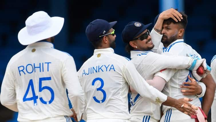 IND vs WI 2nd Test: Paras Mhambrey full of praise of Mukesh Kumar's bowling effort on his debut match IND vs WI 2nd Test: শুরু থেকে শেষ পর্যন্ত সবটা উজাড় করে দিয়েছে, মুকেশের পারফরম্যান্সে মুগ্ধ ভারতের বোলিং কোচ